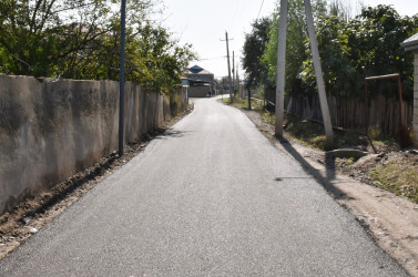 Növbəti yeni asfalt-beton örtük İ.Bayramov küçəsinin avtomobil yoluna döşənib