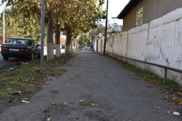 Həzi Aslanov küçəsinin piyada səkilərində aparılan yenidənqurma işləri başa çatdırılıb