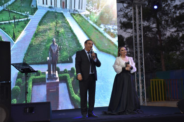 İmişlidə Ümummilli Lider Heydər Əliyevin anadan olmasının 102-ci ildönümünə həsr olunmuş konsert proqramı keçirilib