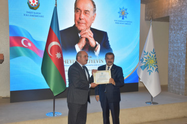 İmişlidə Ümummilli Lider Heydər Əliyevin anadan olmasının 103-cü ildönümü böyük ehtiramla yad edilib