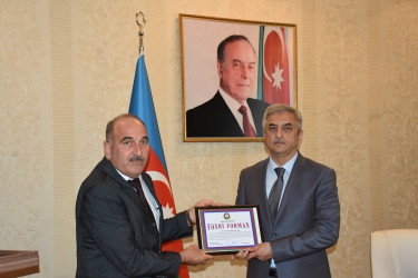 İmişlidə dövlət qulluqçularının peşə bayramı qeyd olunub