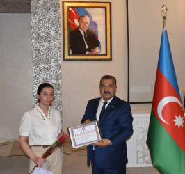 İmişlidə yüksək bal toplayaraq tələbə adını qazanan məzunlarla görüş keçirilib