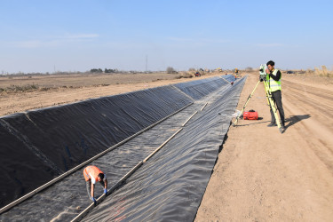 İmişlidə suvarma kanallarına beton üzlük çəkilməsinə başlanılıb