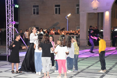 İmişlidə Ümummilli Lider Heydər Əliyevin anadan olmasının 102-ci ildönümünə həsr olunmuş konsert proqramı keçirilib