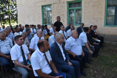 Muradalılı kəndində sakinlərlə növbəti səyyar qəbul keçirilib