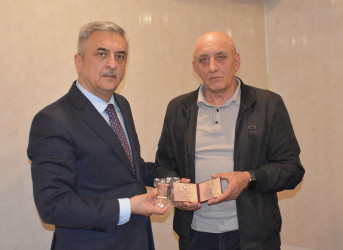 İmişlidə şəhidin təltif olunduğu “Vətən uğrunda" medalı ailəsinə təqdim edilib