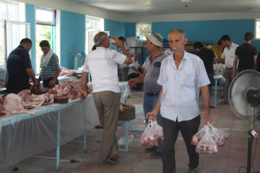 İmişlidə Qurban bayramı münasibəti ilə bayram sovqatları paylanılıb