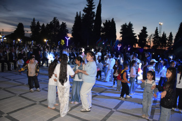 İmişlidə Ümummilli Lider Heydər Əliyevin anadan olmasının 103-cü ildönümünə həsr olunmuş konsert proqramı keçirilib