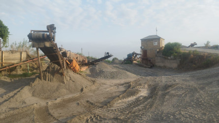 İmişlidə qanunsuz fəaliyyət göstərən qum-çınqıl karxanalarının fəaliyyətinin dayandırılması istiqamətində işlər davam edir