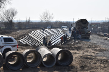 İmişlidə suvarma kanallarına beton üzlük çəkilməsinə başlanılıb